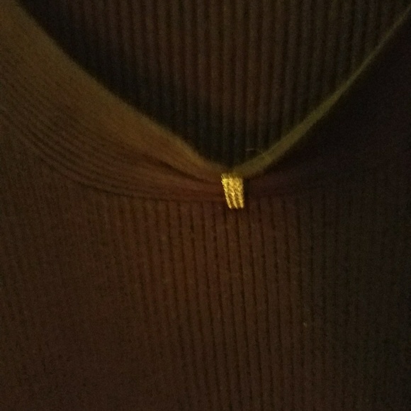 Hillard and Hansons Plus Size Sweater - Picture 4 of 5